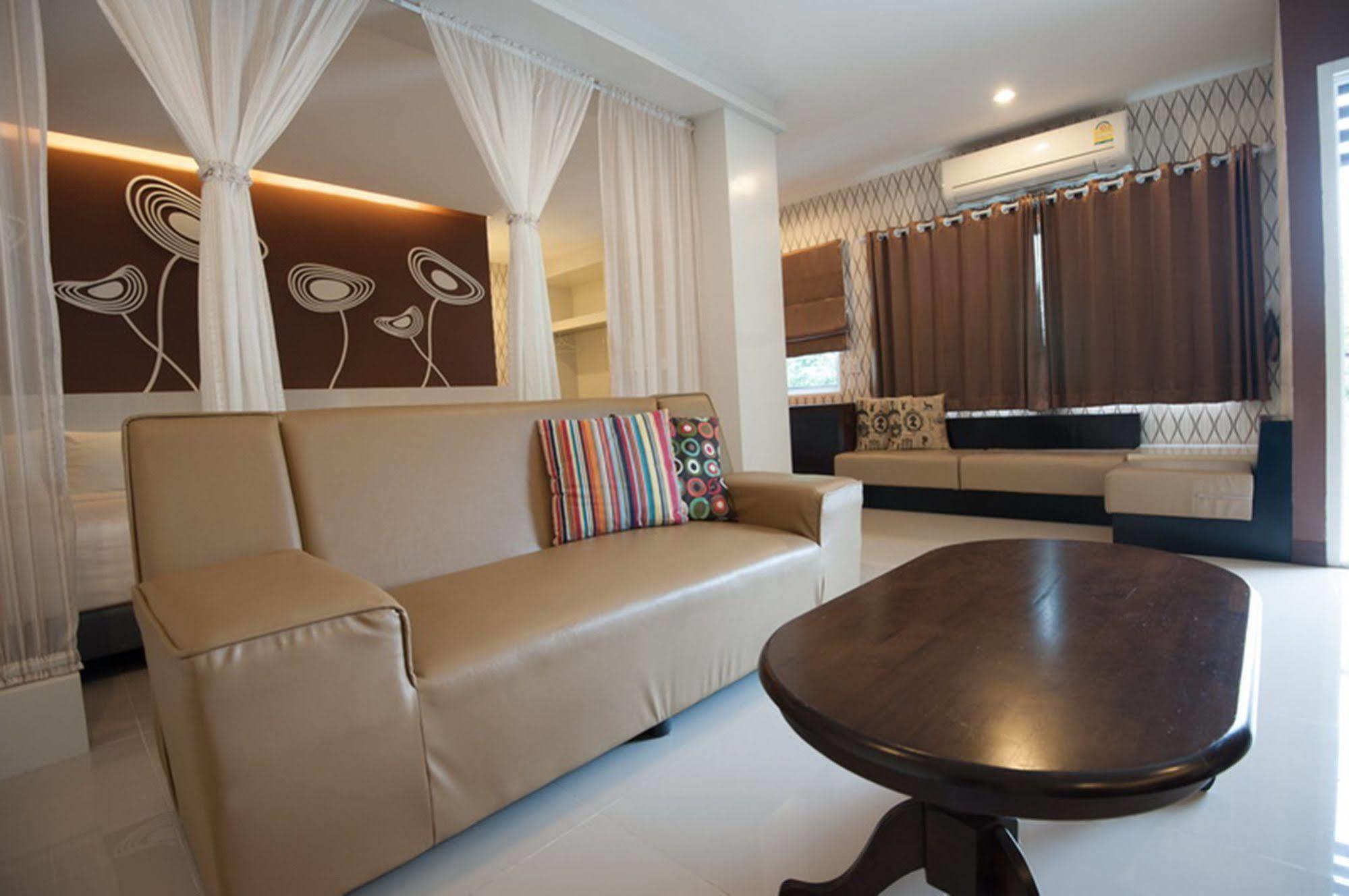 The Cozy Nest Boutique Rooms Фаяо Екстериор снимка